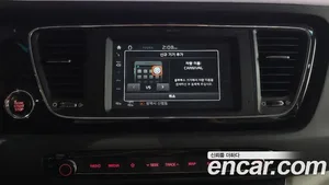 Kia Carnival, 2017 — миниатюра 16