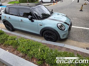 Mini Cooper, 2018 — миниатюра 1
