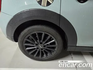 Mini Cooper, 2018 — миниатюра 5