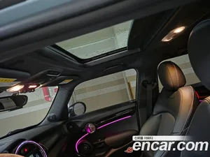Mini Cooper, 2018 — миниатюра 13