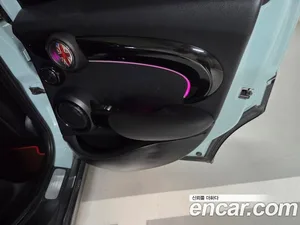 Mini Cooper, 2018 — миниатюра 16