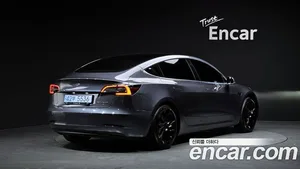 Tesla Model 3, 2020 — миниатюра 1