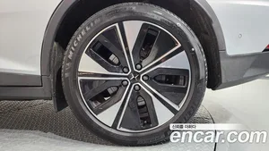 Polestar Polestar 2, 2023 — миниатюра 6