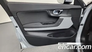 Polestar Polestar 2, 2023 — миниатюра 13