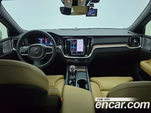 Volvo S60, 2023 — миниатюра 7