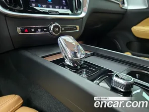 Volvo S60, 2023 — миниатюра 9