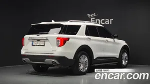 Ford Explorer, 2021 — миниатюра 2