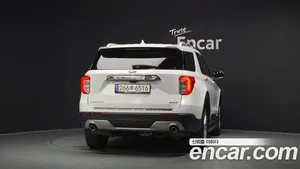 Ford Explorer, 2021 — миниатюра 4