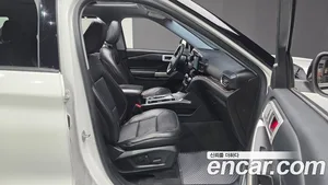 Ford Explorer, 2021 — миниатюра 11