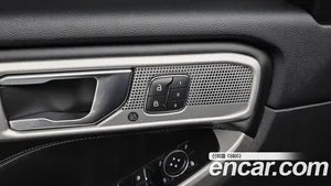 Ford Explorer, 2021 — миниатюра 17