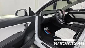 Tesla Model Y, 2022 — миниатюра 13