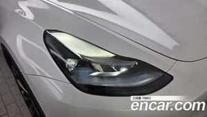 Tesla Model Y, 2022 — миниатюра 8