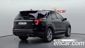 Ford Explorer, 2018 — миниатюра 2