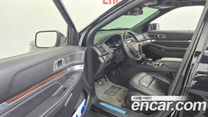 Ford Explorer, 2018 — миниатюра 13