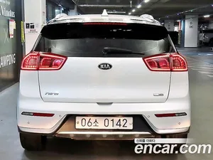 Kia Niro, 2016 — миниатюра 4