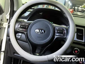 Kia Niro, 2016 — миниатюра 13