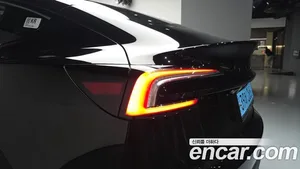 Tesla Model 3, 2024 — миниатюра 8