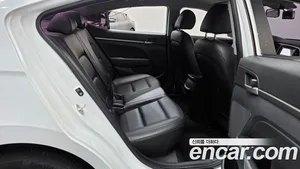 Hyundai Avante, 2017 — миниатюра 12