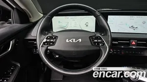 Kia EV6, 2022 — миниатюра 13