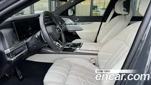 BMW i7, 2024 — миниатюра 10