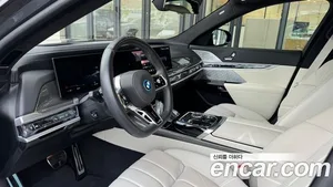 BMW i7, 2024 — миниатюра 11