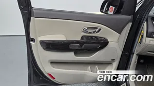 Kia Carnival, 2015 — миниатюра 13