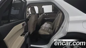 Ford Explorer, 2021 — миниатюра 11