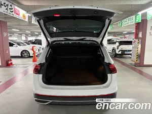 Volkswagen Tiguan, 2021 — миниатюра 19