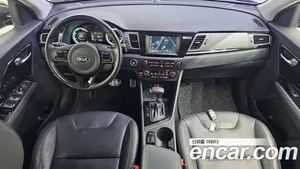 Kia Niro, 2017 — миниатюра 10
