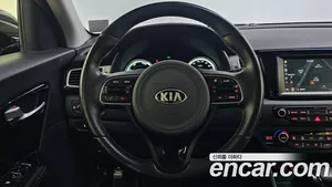 Kia Niro, 2017 — миниатюра 20