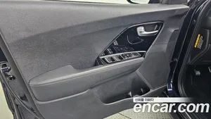 Kia Niro, 2017 — миниатюра 14