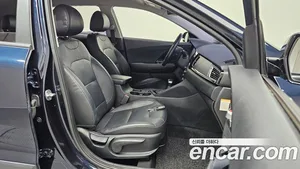 Kia Niro, 2017 — миниатюра 16