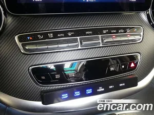 Mercedes-Benz V-Class, 2023 — миниатюра 12