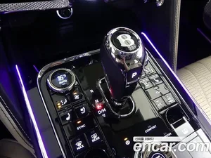 Bentley Flying Spur, 2023 — миниатюра 6