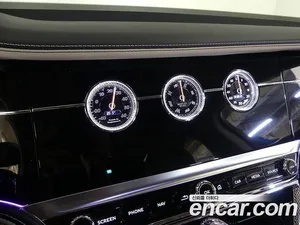 Bentley Flying Spur, 2023 — миниатюра 12