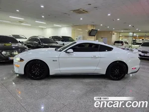 Ford Mustang, 2022 — миниатюра 3