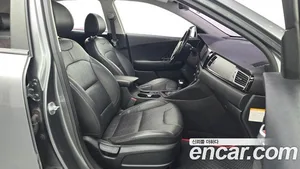 Kia Niro, 2016 — миниатюра 15