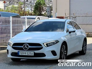 Mercedes-Benz A-Class, 2022 — миниатюра 2