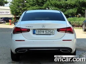 Mercedes-Benz A-Class, 2022 — миниатюра 4