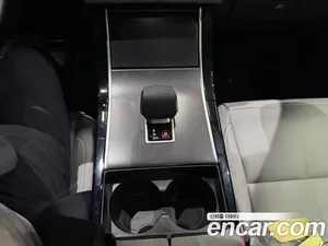 Land Rover Range Rover Velar, 2026 — миниатюра 17
