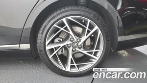 Genesis G90, 2022 — миниатюра 7