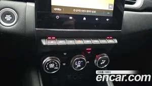 Renault Captur, 2020 — миниатюра 23