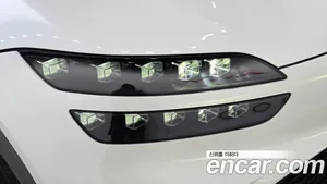 Genesis GV60, 2023 — миниатюра 8