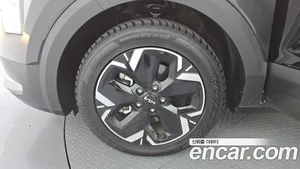 Kia Niro, 2023 — миниатюра 4