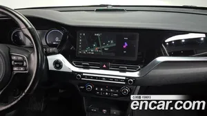 Kia Niro, 2022 — миниатюра 12