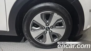 Kia Niro, 2018 — миниатюра 7