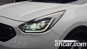 Kia Niro, 2018 — миниатюра 8
