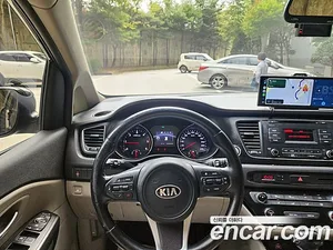 Kia Carnival, 2015 — миниатюра 8