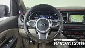 Kia Carnival, 2015 — миниатюра 18