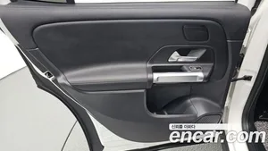 Mercedes-Benz EQB, 2023 — миниатюра 15